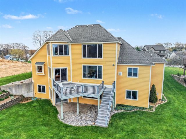 2213 N Bristol Street, Holland, MI 49424