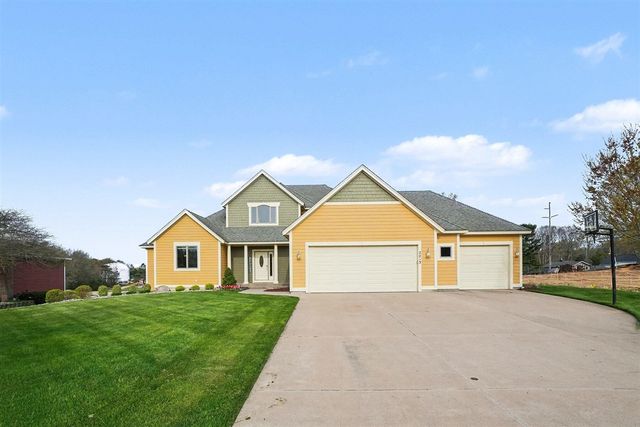 2213 N Bristol Street, Holland, MI 49424