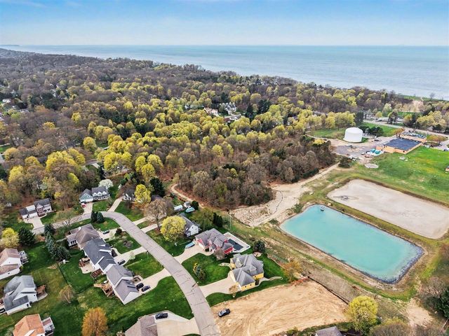 2213 N Bristol Street, Holland, MI 49424