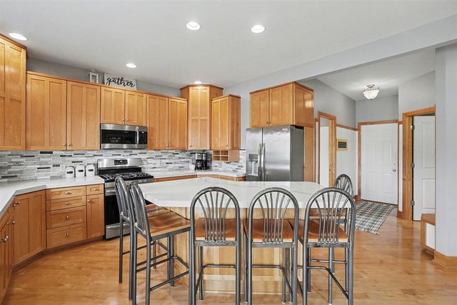 2213 N Bristol Street, Holland, MI 49424