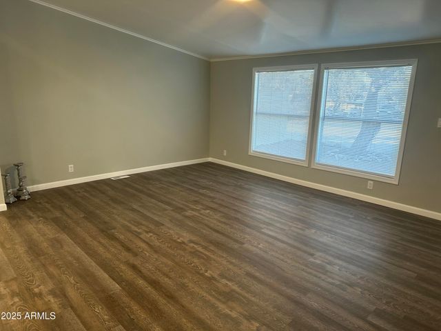 19741 E INDIAN HILLS Drive, Black Canyon City, AZ 85324