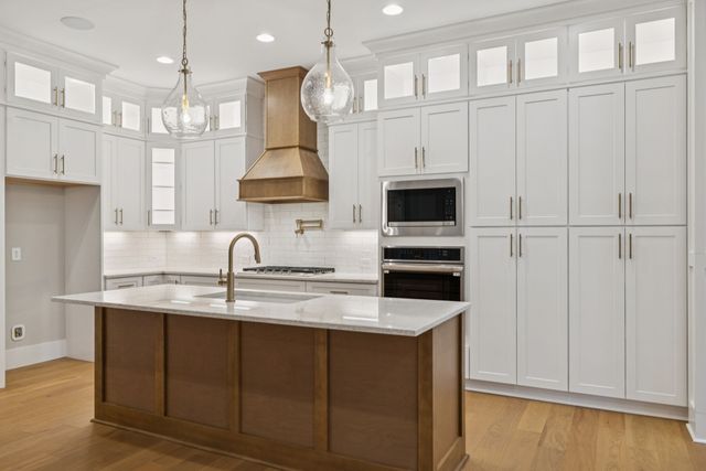 6204 Cedar Brooke Lane, Spring Hill, TN 37174