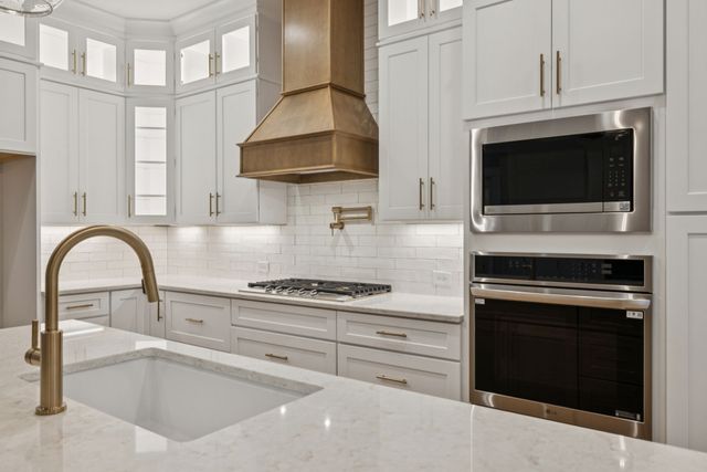 6204 Cedar Brooke Lane, Spring Hill, TN 37174