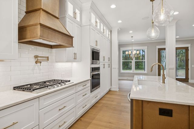 6204 Cedar Brooke Lane, Spring Hill, TN 37174