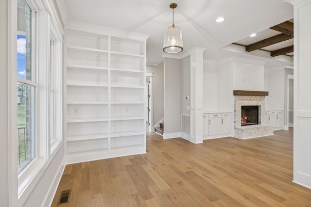 6204 Cedar Brooke Lane, Spring Hill, TN 37174