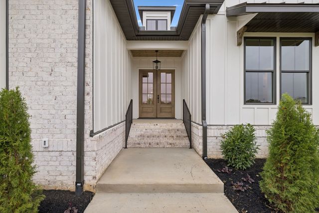 6204 Cedar Brooke Lane, Spring Hill, TN 37174