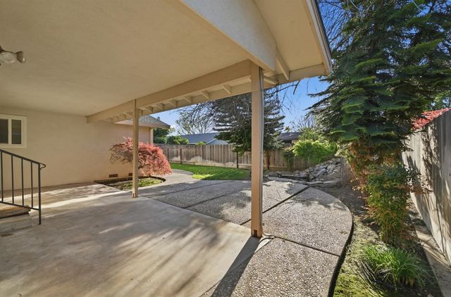 1509 Maplehill Rd, Modesto, CA 95350