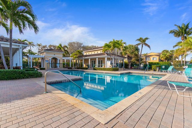 1135 Lake Shore Drive 206, Lake Park, FL 33403