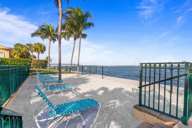 1135 Lake Shore Drive 206, Lake Park, FL 33403