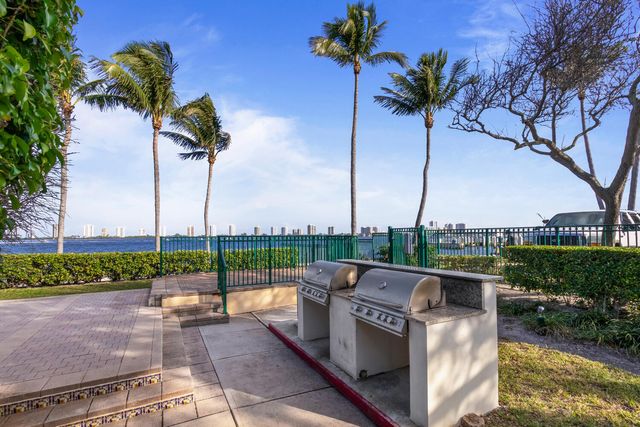 1135 Lake Shore Drive 206, Lake Park, FL 33403