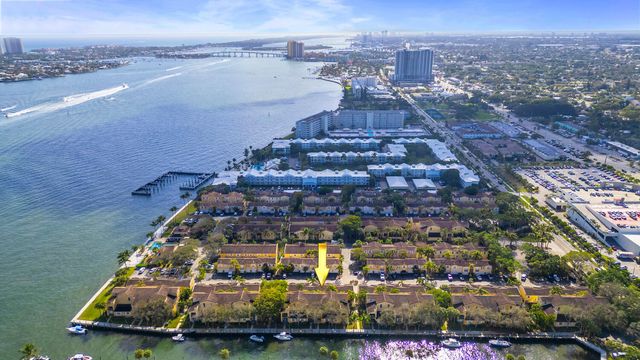 1135 Lake Shore Drive 206, Lake Park, FL 33403