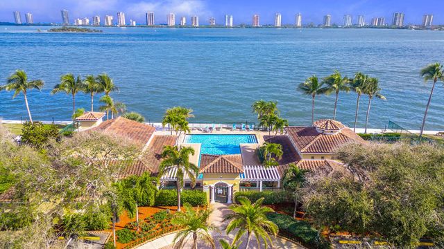 1135 Lake Shore Drive 206, Lake Park, FL 33403