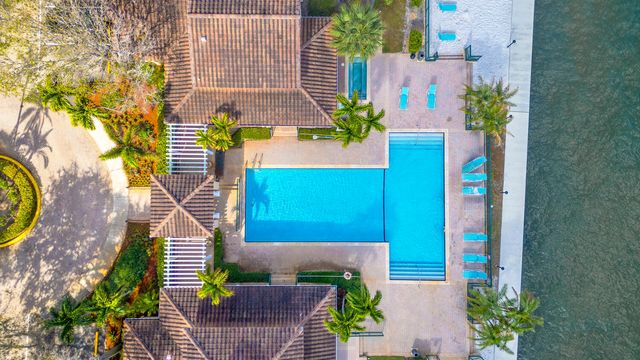 1135 Lake Shore Drive 206, Lake Park, FL 33403