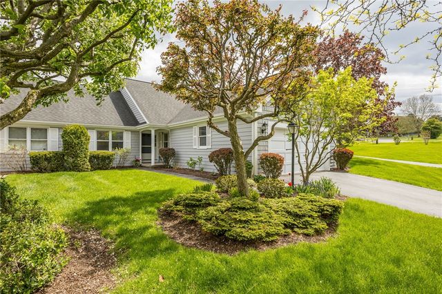 64 Greenwood Park, Pittsford, NY 14534
