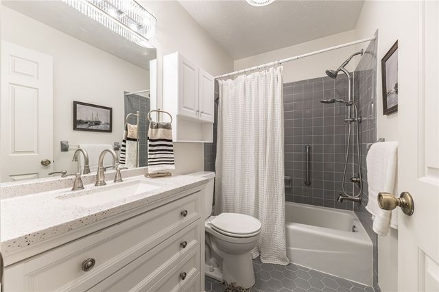 64 Greenwood Park, Pittsford, NY 14534