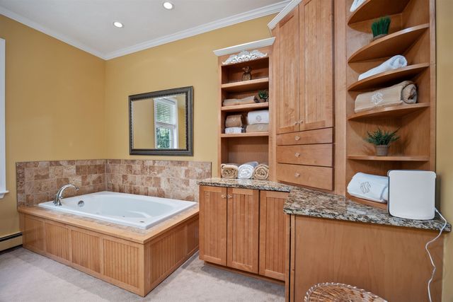 66 Hayes Lane, Moultonborough, NH 03254