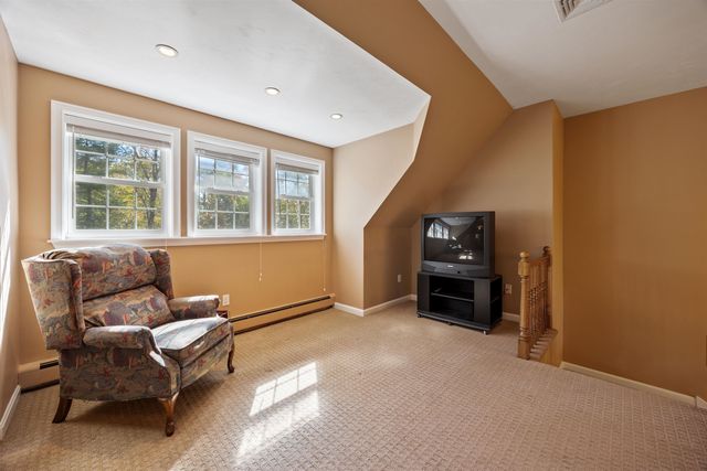 66 Hayes Lane, Moultonborough, NH 03254