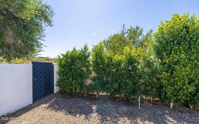 6929 E MARIPOSA Drive, Scottsdale, AZ 85251