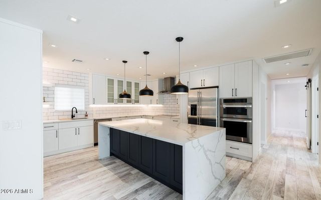 6929 E MARIPOSA Drive, Scottsdale, AZ 85251