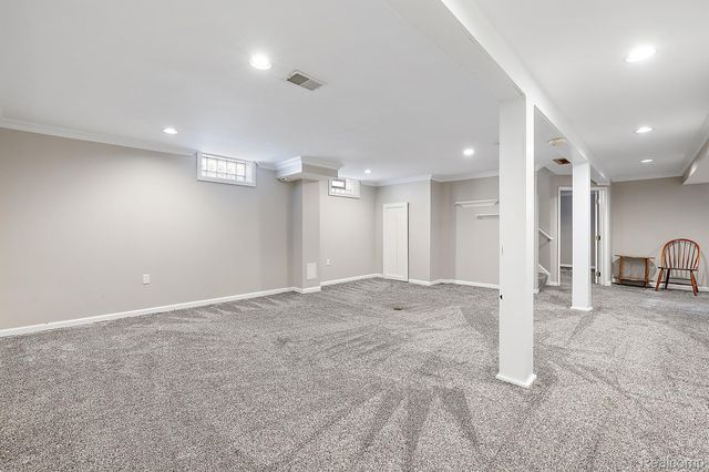 1581 Cheltenham Road, Birmingham, MI 48009