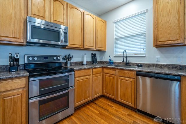 6907 Pegram Way, Huber Heights, OH 45424