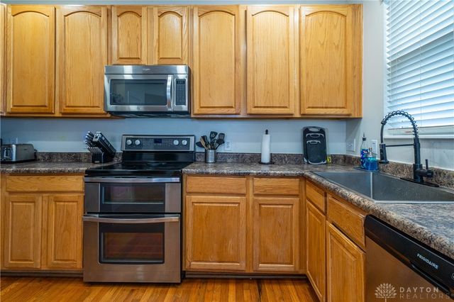 6907 Pegram Way, Huber Heights, OH 45424