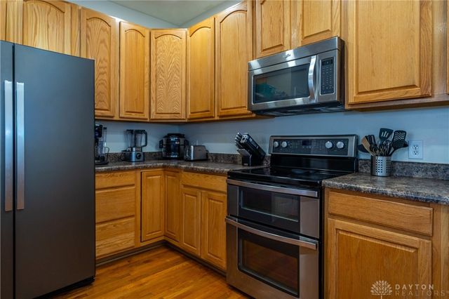 6907 Pegram Way, Huber Heights, OH 45424