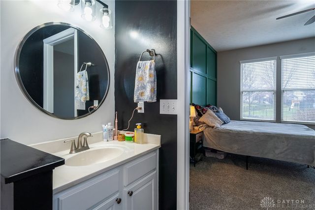 6907 Pegram Way, Huber Heights, OH 45424