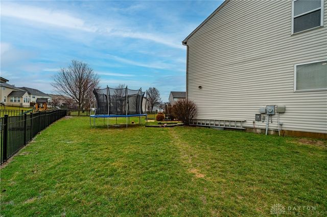 6907 Pegram Way, Huber Heights, OH 45424