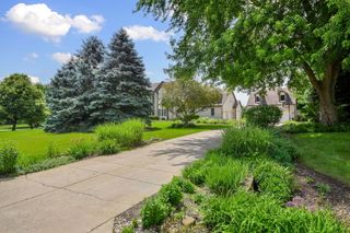 41W165 Dillonfield Drive, Elburn, IL 60119