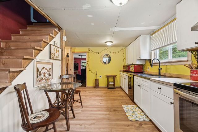 638 John Stark Highway, Newport, NH 03773