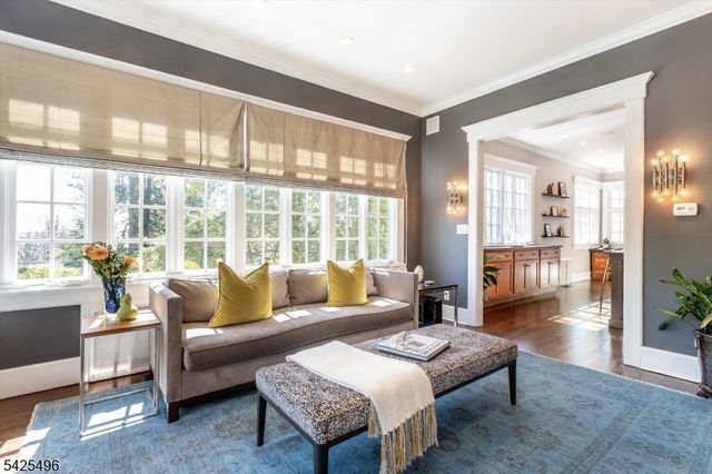 108 Durand Rd, Maplewood Twp., NJ 07040