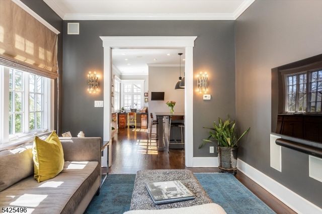 108 Durand Rd, Maplewood Twp., NJ 07040