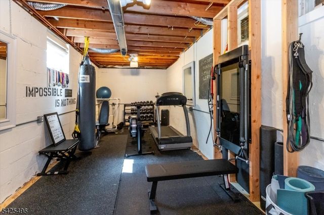 108 Durand Rd, Maplewood Twp., NJ 07040