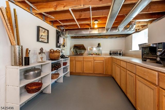 108 Durand Rd, Maplewood Twp., NJ 07040