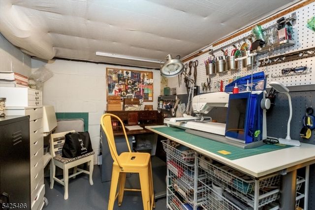 108 Durand Rd, Maplewood Twp., NJ 07040