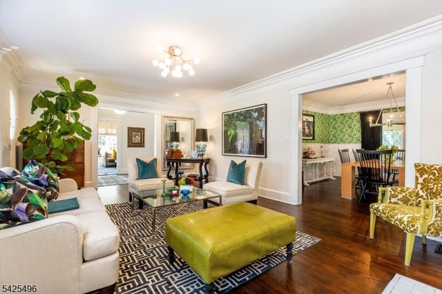 108 Durand Rd, Maplewood Twp., NJ 07040