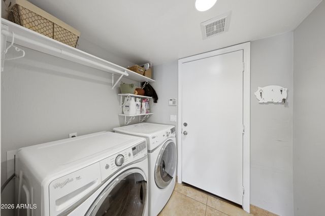 2221 E MENADOTA Drive, Phoenix, AZ 85024