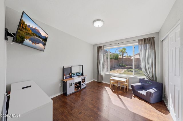 2221 E MENADOTA Drive, Phoenix, AZ 85024