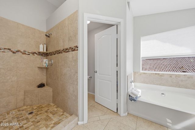 2221 E MENADOTA Drive, Phoenix, AZ 85024