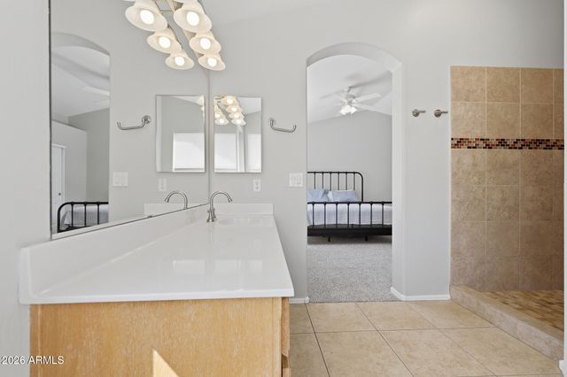 2221 E MENADOTA Drive, Phoenix, AZ 85024