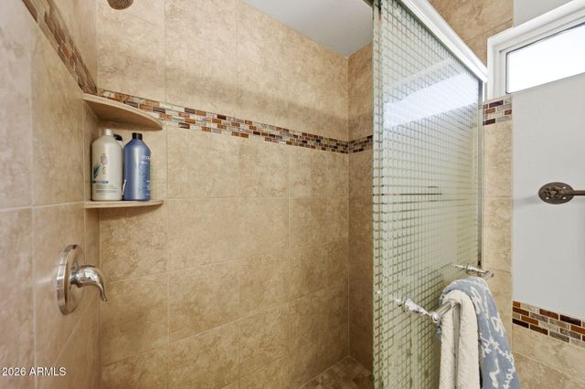 2221 E MENADOTA Drive, Phoenix, AZ 85024