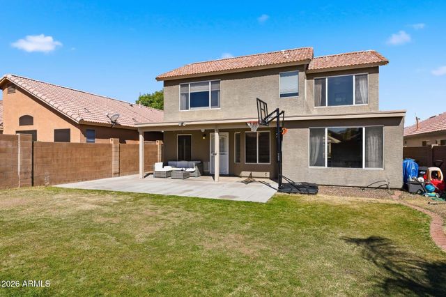 2221 E MENADOTA Drive, Phoenix, AZ 85024