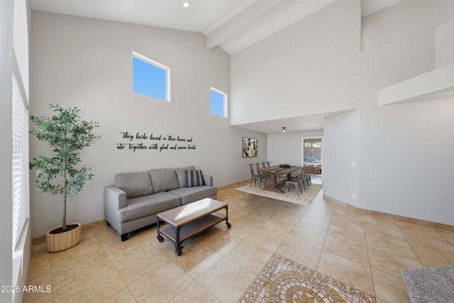 2221 E MENADOTA Drive, Phoenix, AZ 85024