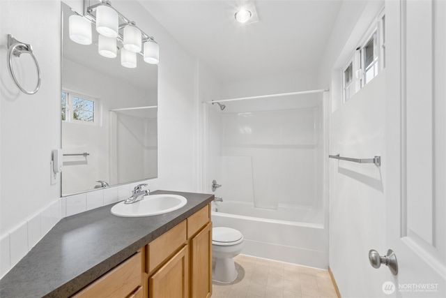 3650 Tribute Avenue E, Fife, WA 98424