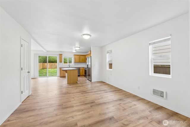 3650 Tribute Avenue E, Fife, WA 98424