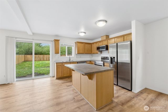 3650 Tribute Avenue E, Fife, WA 98424