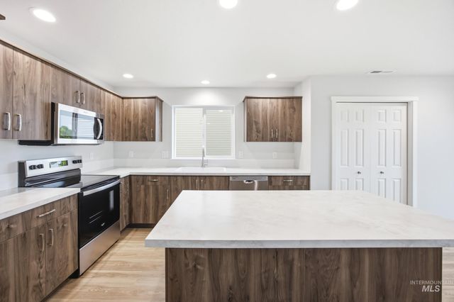 1391 Sunday River St, Middleton, ID 83644