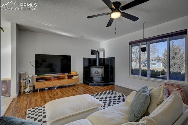 2827 Gomer Avenue, Colorado Springs, CO 80910