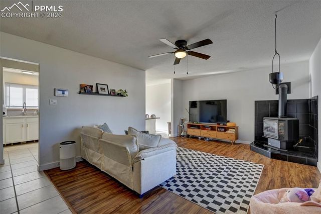 2827 Gomer Avenue, Colorado Springs, CO 80910